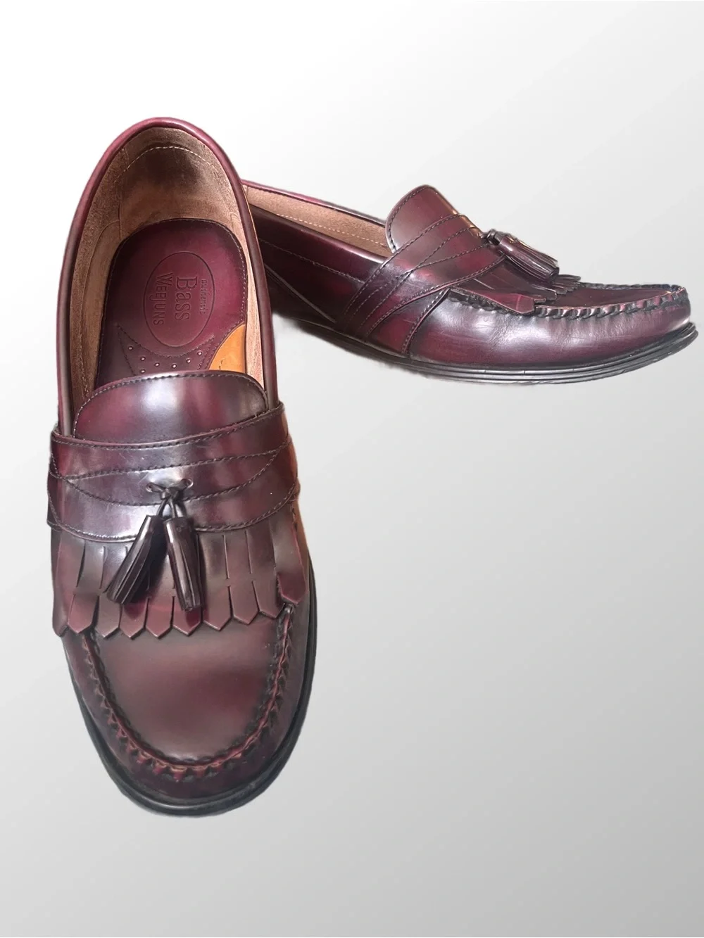 G.H. Bass & Co. Mens Retired Burgundy Clive Tassel Penny Loafers Sz. 9.5